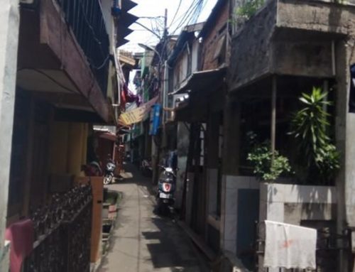 Permukiman Kumuh di Kampung Pulo: Antara Ancaman Banjir dan Penataan Kawasan
